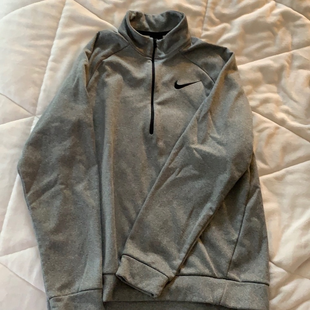 Nike half-zip